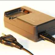 Picture Of Battery Charger For Digital Camera